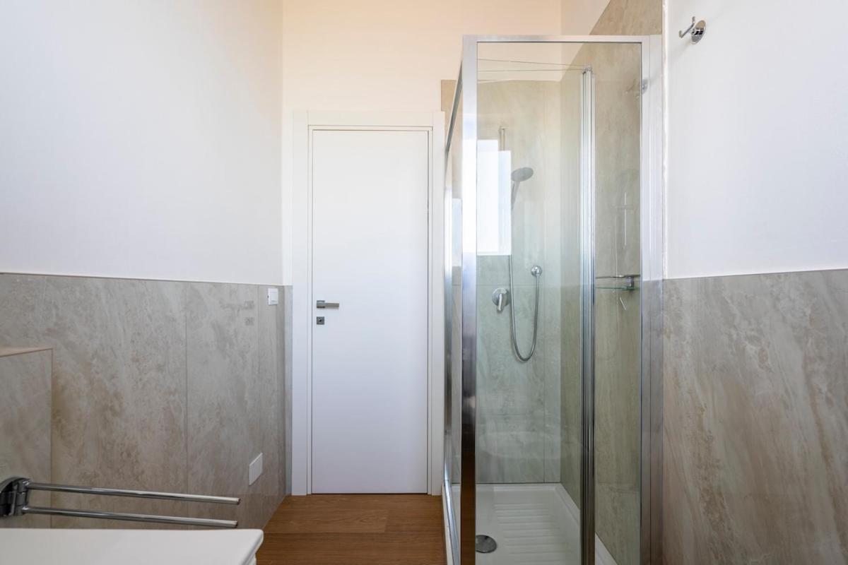 New 2bdr - Panoramic Penthouse With Parking Space *